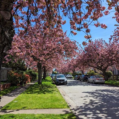 Nice Home Away At Vancouver Near Yvr エクステリア 写真