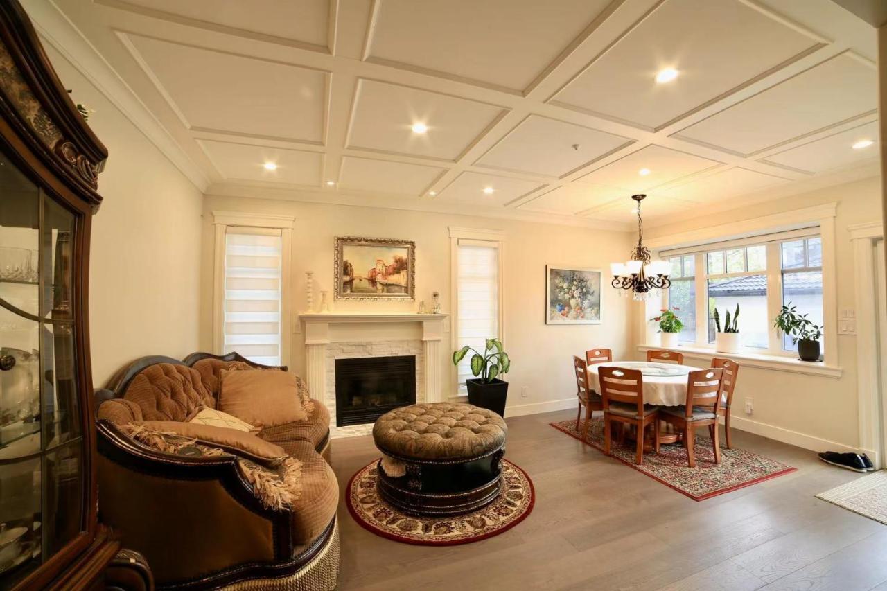 Nice Home Away At Vancouver Near Yvr エクステリア 写真