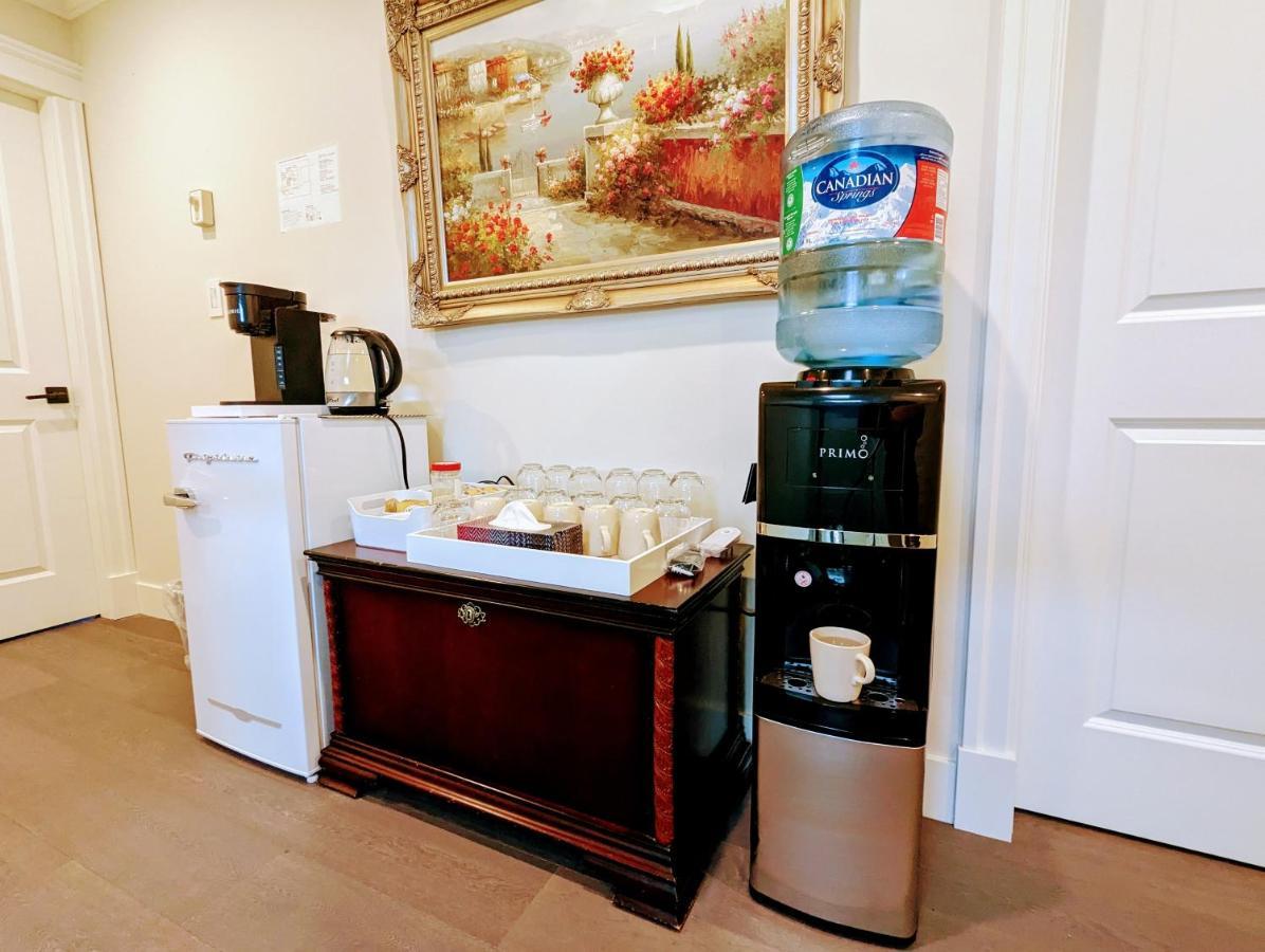 Nice Home Away At Vancouver Near Yvr エクステリア 写真
