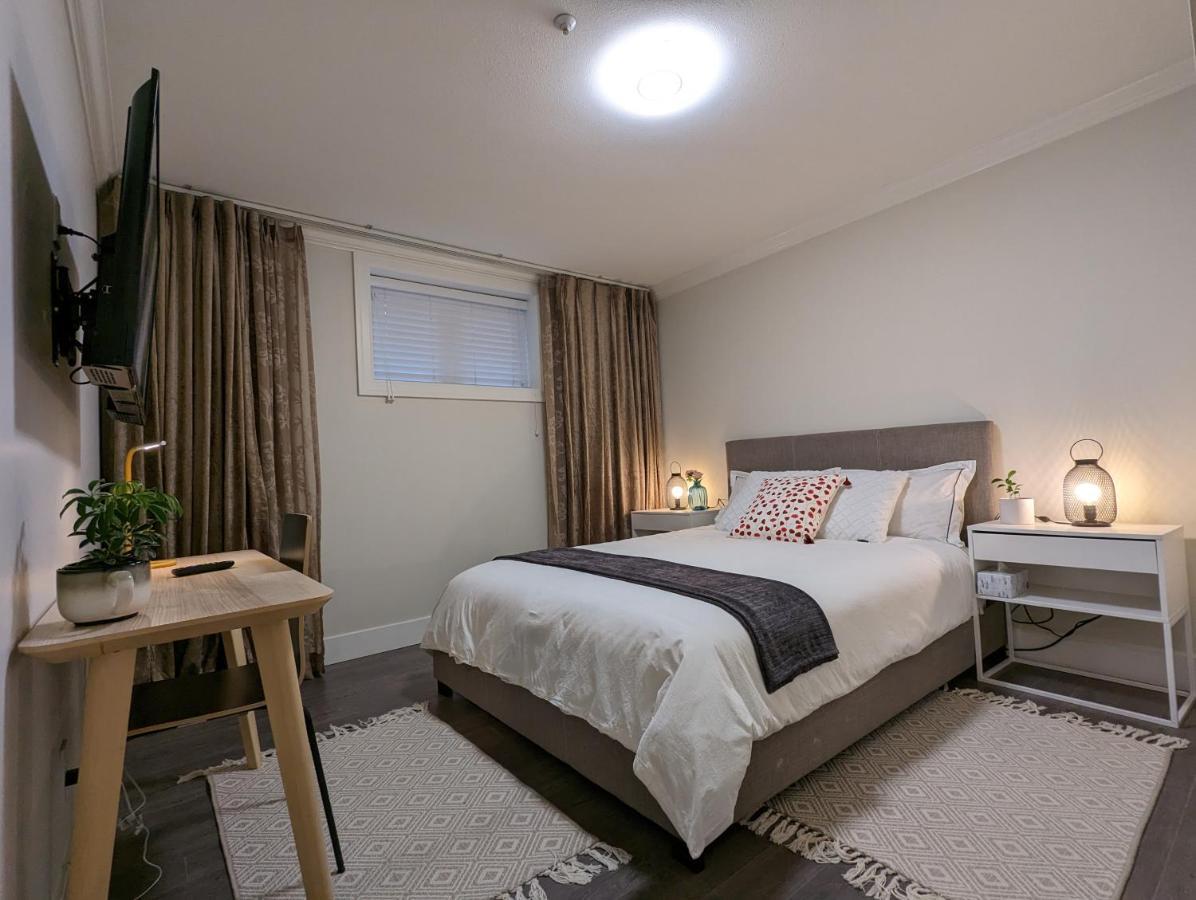 Nice Home Away At Vancouver Near Yvr エクステリア 写真