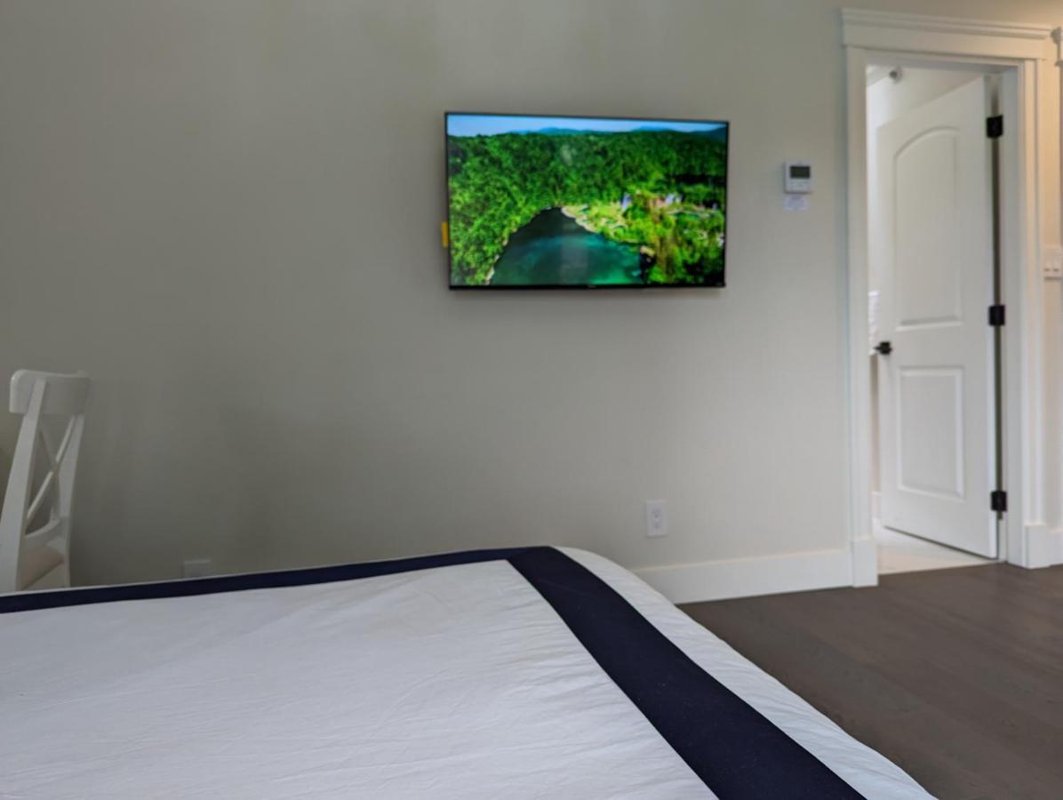 Nice Home Away At Vancouver Near Yvr エクステリア 写真