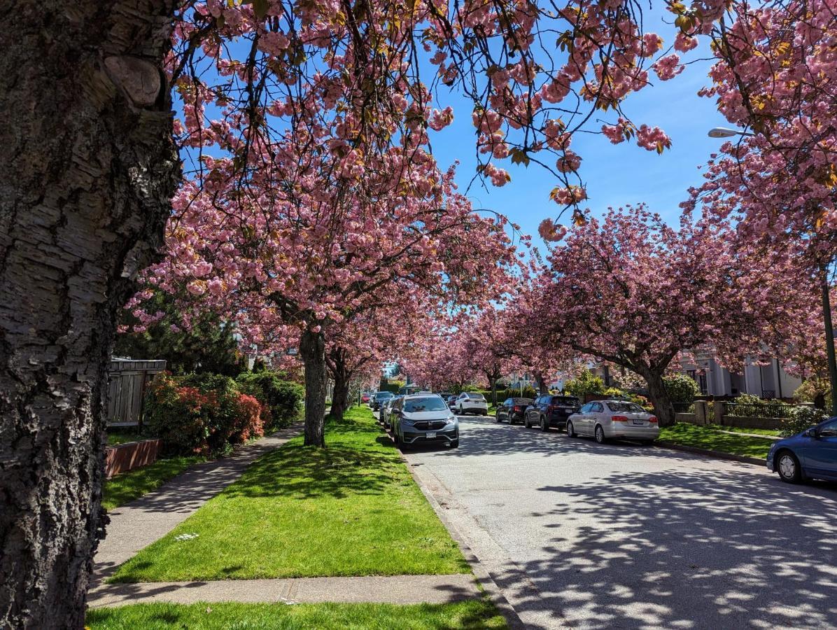 Nice Home Away At Vancouver Near Yvr エクステリア 写真