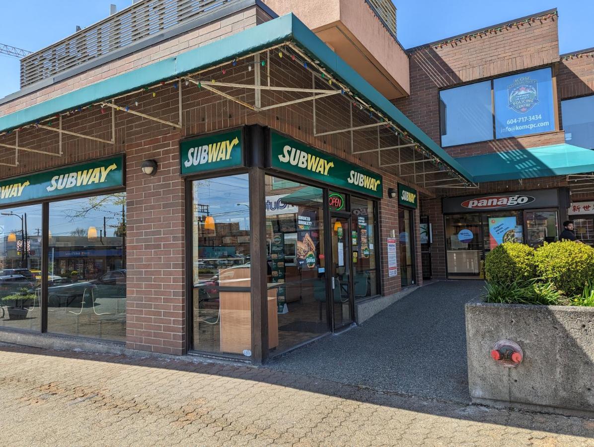 Nice Home Away At Vancouver Near Yvr エクステリア 写真